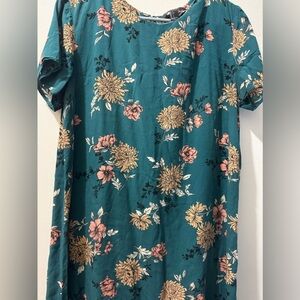 Forever 21 floral mini dress size L